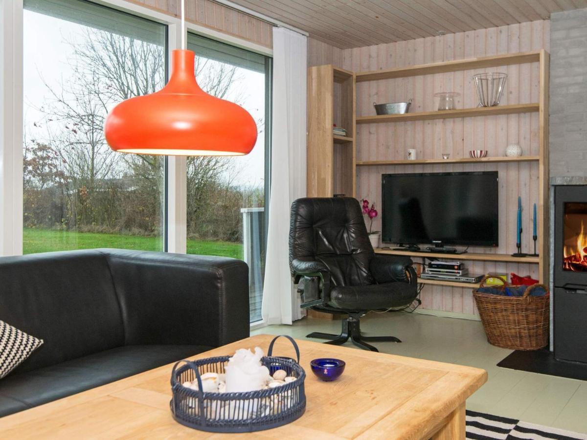 8 Person Holiday Home In Ebeltoft Exterior photo